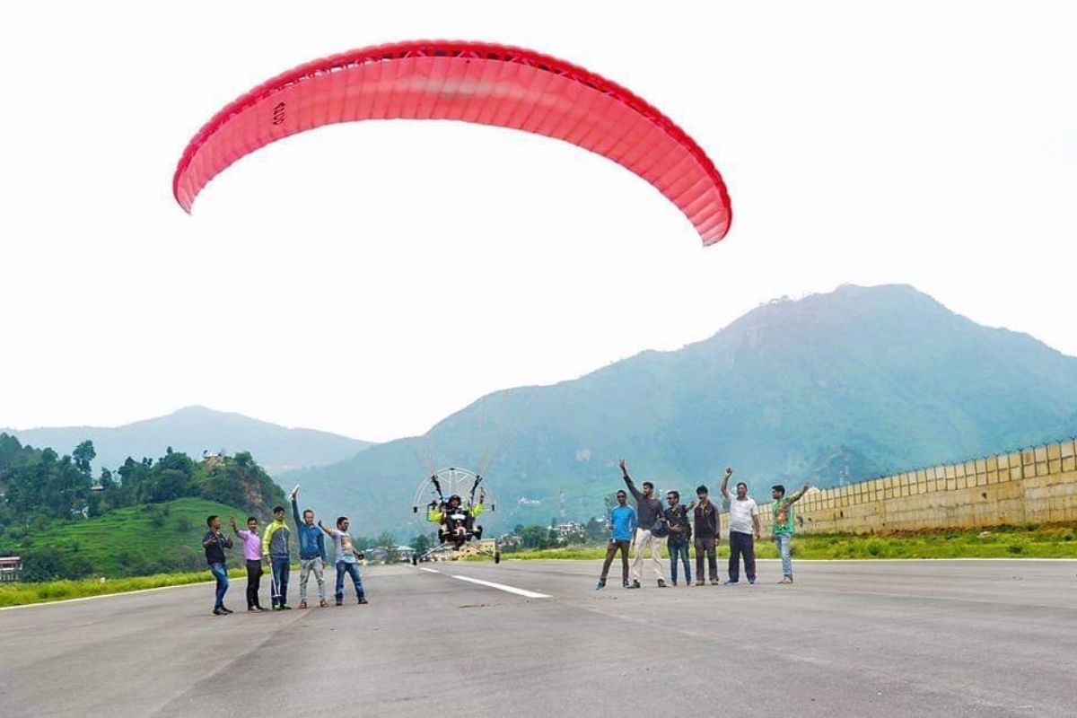 Paramotoring adventure over Goa shoreline