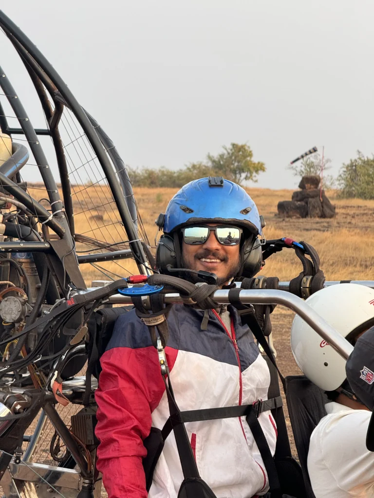 Shahrukh Khan - Pilot Flying Safari